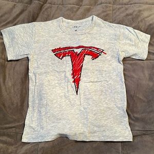 Tesla heather grey kids tshirt size 10. Brand new.